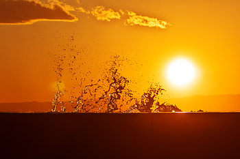 Water, Sunset, Sun, Drops, Dark, Spray HD wallpaper