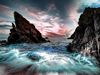 Sunset rocks, colorful, beach, shore, waves, sands, amazing, water, ocean, sea, sundown, beautiful, rocks, stones, summer, clouds, nature, sky, lovely HD wallpaper