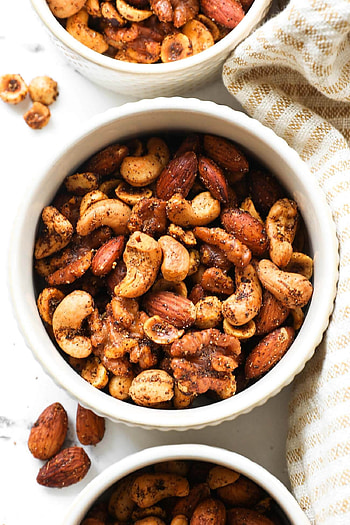 Homemade spicy nuts, Quick and easy snack, Spicy flavor explosion, Irresistible crunch HD phone wallpaper