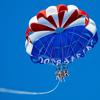 Parasailing ultra , adventure, Thrilling activity, Smart fun HD phone wallpaper
