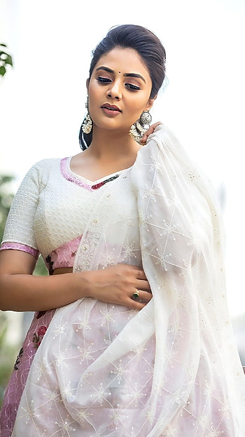 Sreemukhi, telugu actress HD phone wallpaper