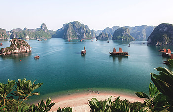 Halong Bay voyage, Vietnam's treasure, Enchanting scenery, Cultural immersion HD wallpaper