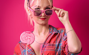 Emilie, model, pink, sunglasses, girl, candy, woman, lollipop, blonde HD wallpaper