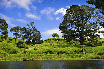 Hobbiton HD wallpaper