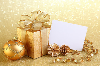 Christmas gift, golden, merry christmas, magic, graphy, balls, beautiful, gold, gift, beauty, happy new year, holiday, ball, christmas, lovely, new year HD wallpaper