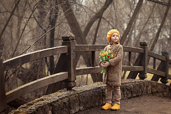 ღ, sweet, bridge, flowers, girl, tulips, child HD wallpaper