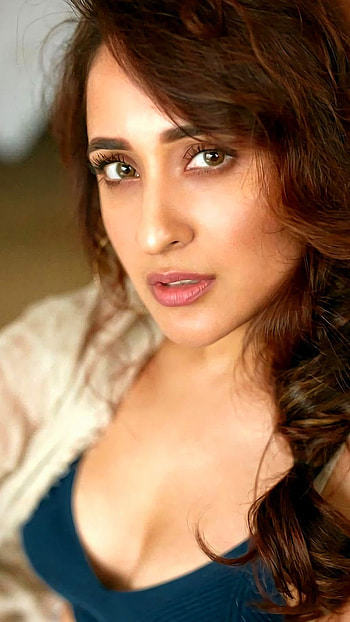 Pragya jaiswal, telugu actress HD phone wallpaper