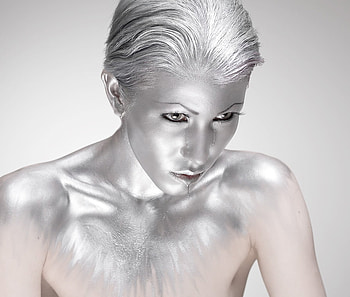 silver body paint, abstract, silver, face, paint, female, nice, artistic HD wallpaper