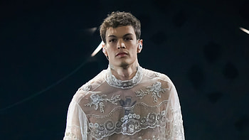 Riccardo Fabbriconi, BLANCO, Giulia Lisioli, Tenero bacio HD wallpaper