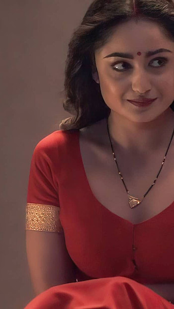 Tridha Choudary, saree hot, ashram HD phone wallpaper