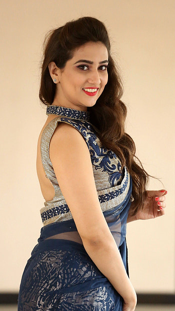 Manjusha, telugu actress, anchor HD phone wallpaper