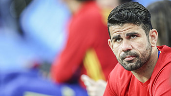 Diego Costa, Arsenal rivalry, Intense competition, Premier League clash HD wallpaper