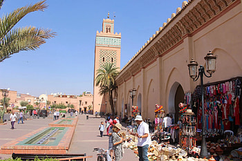 Marrakech, Essential tips, Pink city insights, Enchanting Moroccan destination HD wallpaper