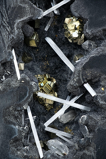 Stones, Gold, Rocks, Miscellanea, Miscellaneous, Crystals, Minerals HD phone wallpaper