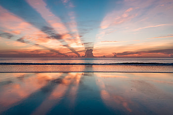 Daytona Beach In United States , beach, nature, sunbeam, reflection, sunset, sunrise, dusk, dawn HD wallpaper