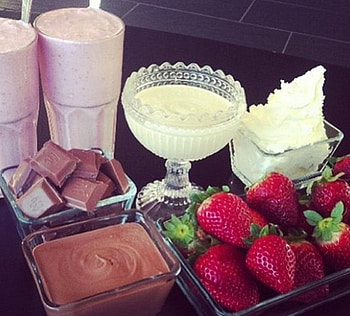 delight, milk, strawberry, chocolate, cream HD wallpaper