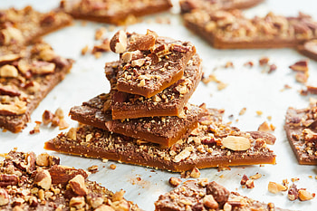 Classic English toffee, Gemma's bigger baking, Homemade candy, Sweet treat HD wallpaper