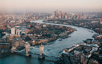 Kingdom , Iconic landmarks, Vibrant culture, National pride HD wallpaper