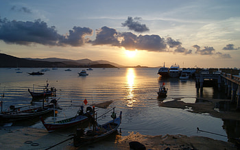 Fishing boats, sea, waves, boats, nature, dock, sunrise, ocean HD wallpaper