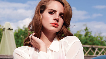 Lana Del Rey's mesmerizing , Evocative visuals, Atmospheric beauty, Vintage vibes HD wallpaper