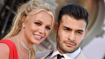 Sam Asghar, Britney Spears, Pregnancy announcement, New York Times HD wallpaper