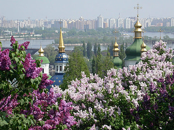 Kiev Ukraine , Striking visuals, Home screen beauty, Aesthetic appeal HD wallpaper