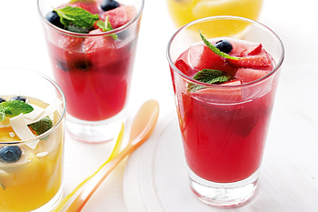 Troppo fruit jelly pots, Refreshing summer dessert, Flavorful combinations, Sweet and tangy HD wallpaper