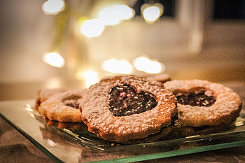 Food, Desert, Cookies, Heart, Bakery Products, Baking HD wallpaper