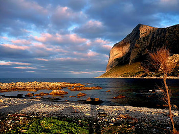 Seascape, sky, rocky landscape, pink and grey clouds, ocean, calm water, mountain HD wallpaper