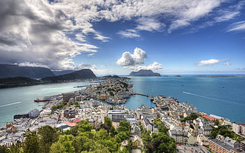 Around the world, sea, sky, town, coast HD wallpaper