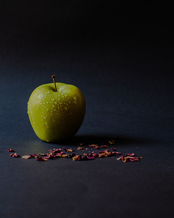 Food, Apple, Petals, Wet, Ripe HD phone wallpaper