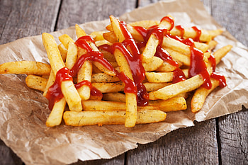 Why we put ketchup, French fry lovers' tradition, Tangy tomato goodness, Classic condiment HD wallpaper