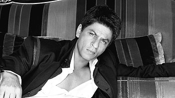 Shah Rukh Khan, Handsome actor, Full , Stylish charm HD wallpaper