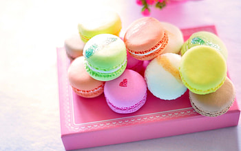 Macaroon assortment, Assorted flavors, Chewy and sweet, Delightful tea-time treat HD wallpaper