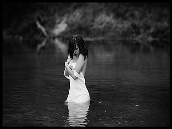 Lonely Heart, black and white, love, alone, heart, woman HD wallpaper
