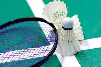 Dynamic badminton , Powerful shots, Fast-paced action, Sporting passion HD wallpaper