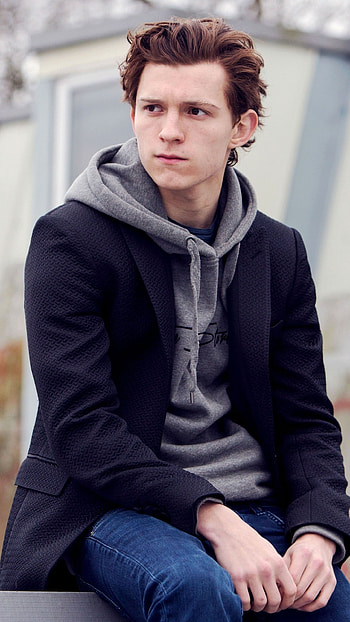 Tom Holland, Handsome Hero, Actor HD phone wallpaper