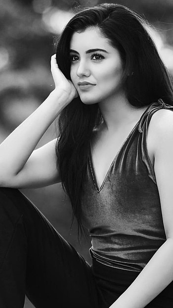 Malavika Sharma, Telugu, Heroine HD phone wallpaper