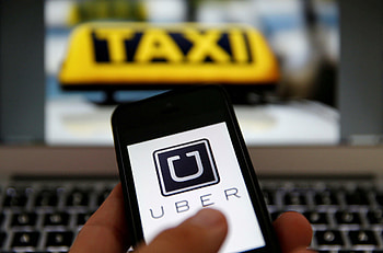 Uber vs Taxi Debate, Disruption in Transportation Industry, Monopoly Challenges, Regulation HD wallpaper