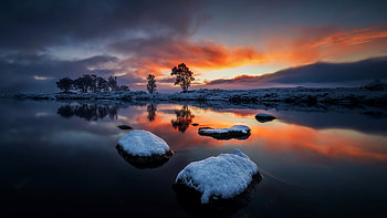 Reflections at the river, winter, hills, snow, trees, clouds, colors, sky, stones HD wallpaper