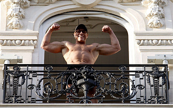 Jean-Claude Van Damme, Kickboxing champion, High-octane energy, Intense fights HD wallpaper