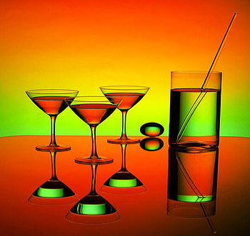 Reversal in red and green, abstract, gree, reversed reflection, red, glasses, containers HD wallpaper
