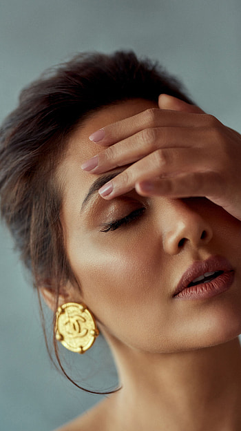 Esha gupta, bollywood actress, model HD phone wallpaper