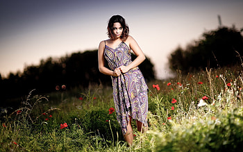 Sensual Look, lady, eyes, beautiful, grass, look, sensual HD wallpaper