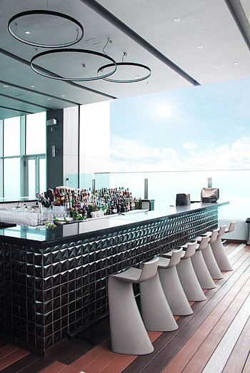 51 sky bar project, Avant-garde decoration, Vondom furniture, Rooftop ambiance HD phone wallpaper