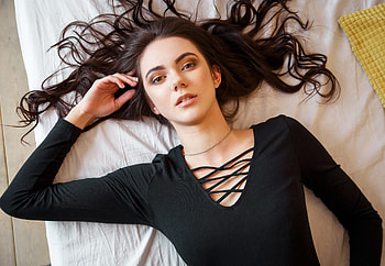 Brown eyes, black dress, pretty woman HD wallpaper