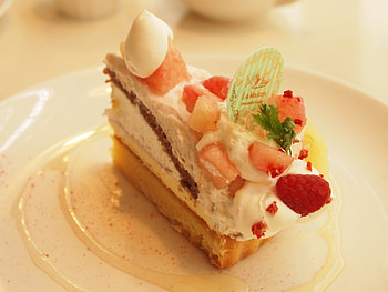 Slice of cake, dessert, food, sweets, cake HD wallpaper