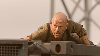Die Hard franchise, Legendary hero, Fierce battles, Unforgettable moments HD wallpaper