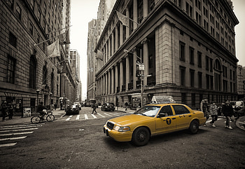 Cityscape graphy, Aerial view, Taxi in traffic, Daytime scenery HD wallpaper