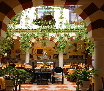 In a little cafe, chairs, table, cafe, patio, plants, flowers HD wallpaper